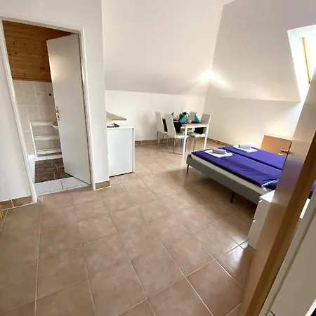 Appartementhaus 5. Jahreszeit Appartement Hévíz
