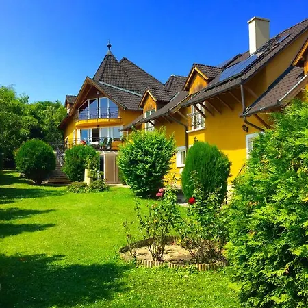 Appartementhaus 5. Jahreszeit Appartement Hévíz