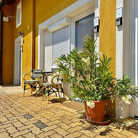 Appartementhaus 5. Jahreszeit Apartamento